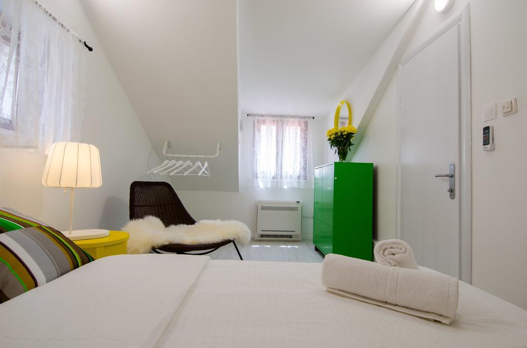 Apartments & Rooms Tiramola - Old Town Trogir Chambre photo