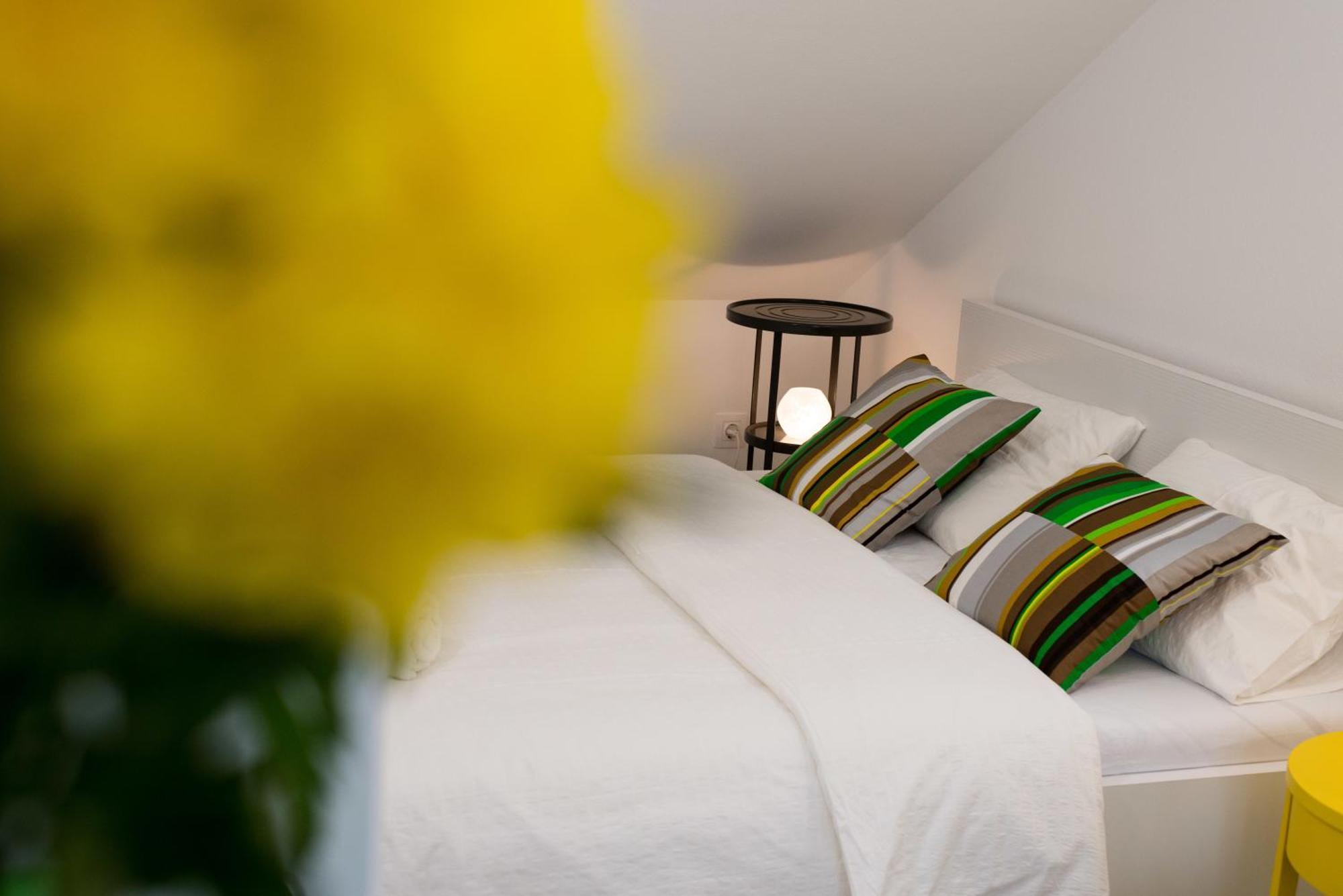Apartments & Rooms Tiramola - Old Town Trogir Chambre photo