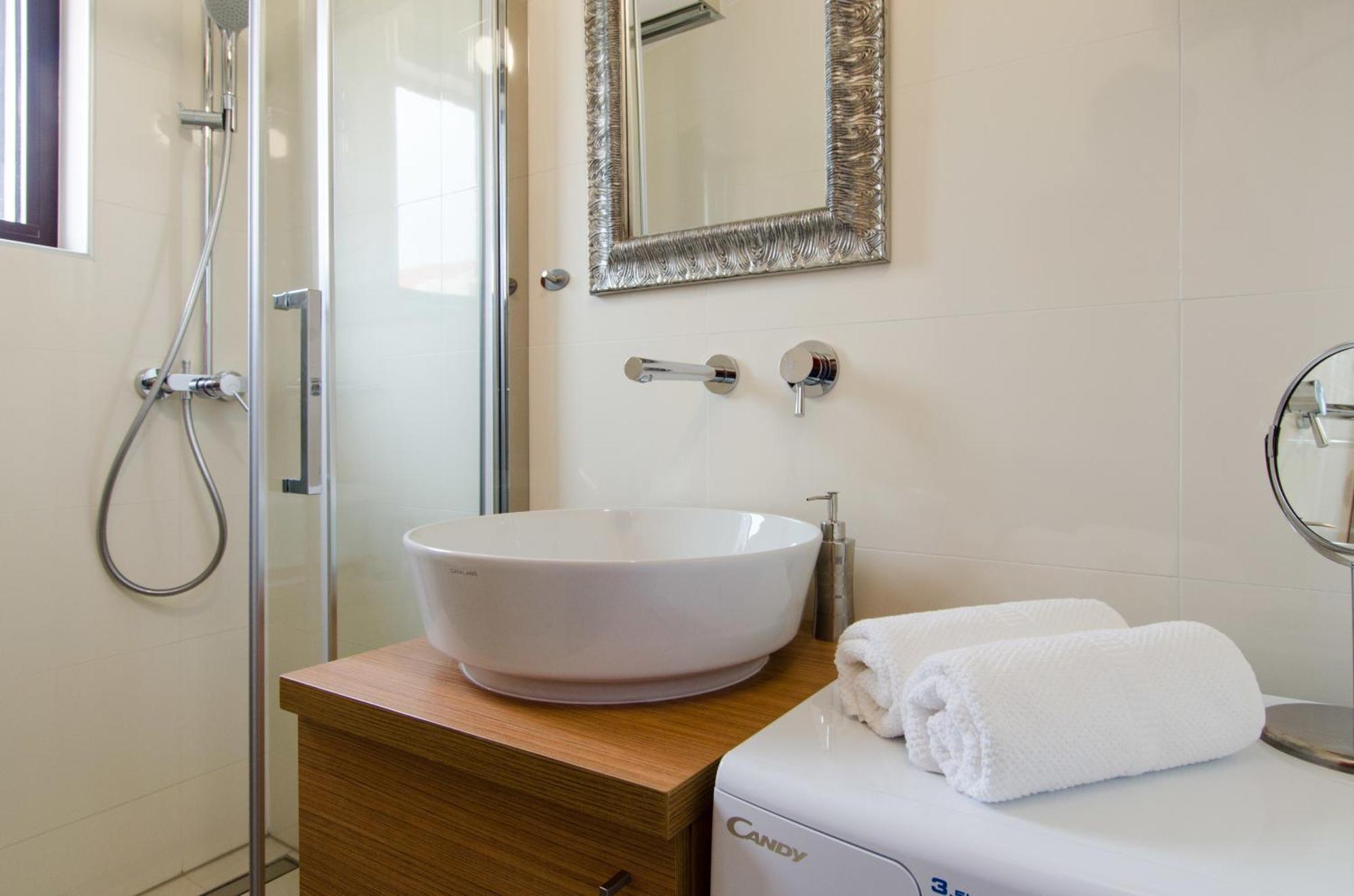 Apartments & Rooms Tiramola - Old Town Trogir Chambre photo