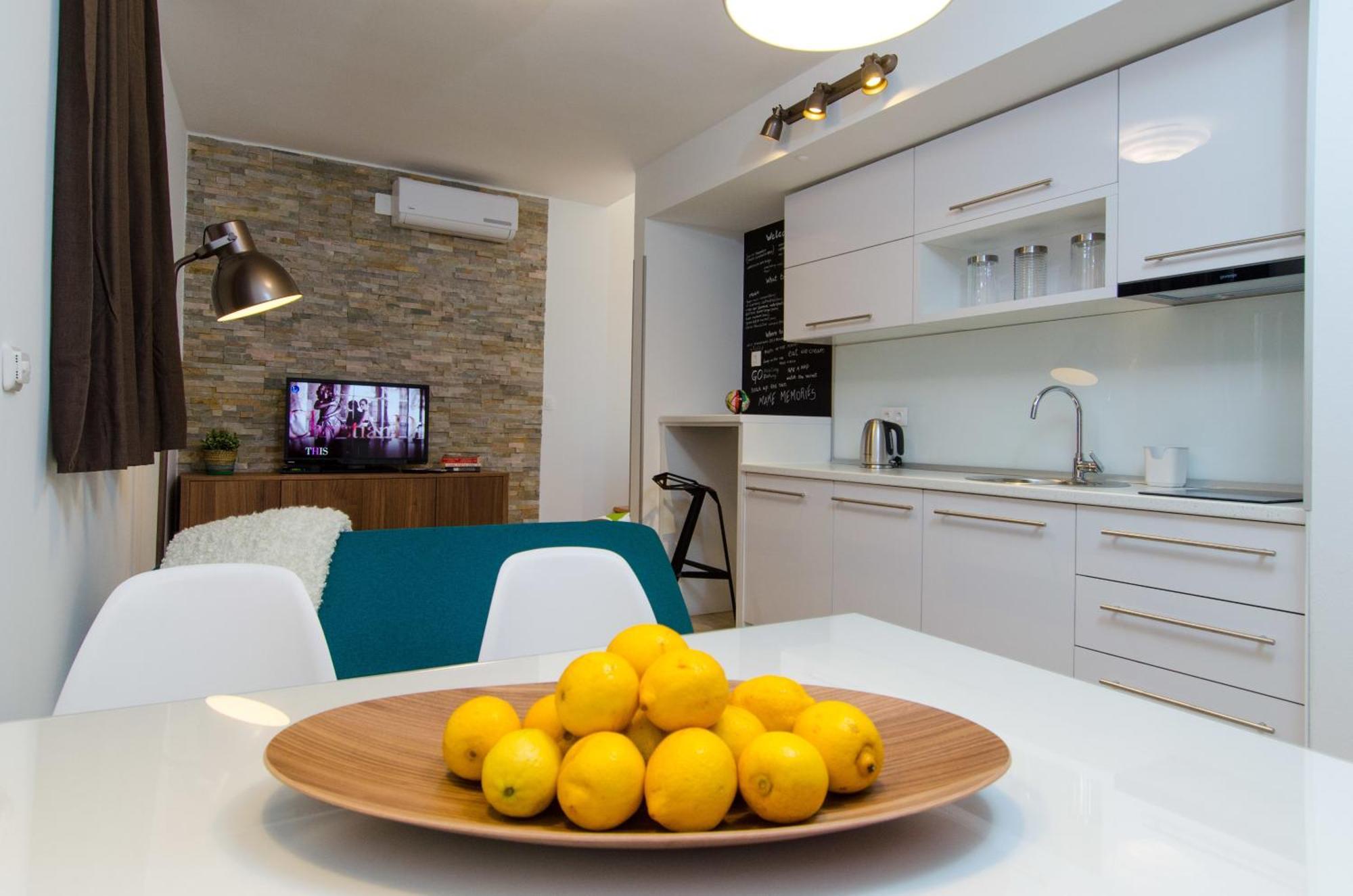 Apartments & Rooms Tiramola - Old Town Trogir Chambre photo
