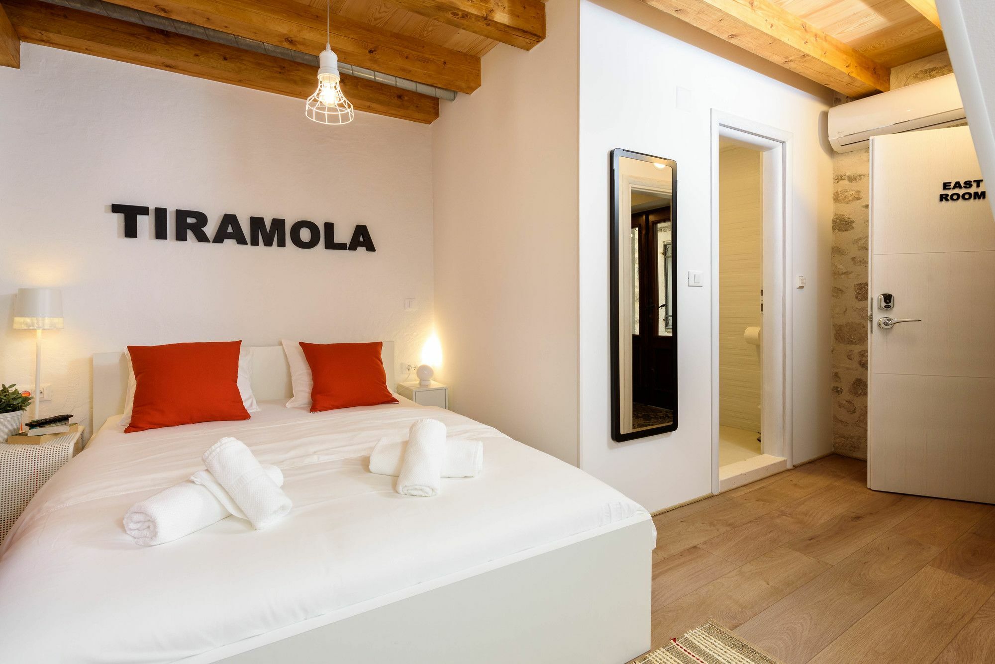 Apartments & Rooms Tiramola - Old Town Trogir Extérieur photo